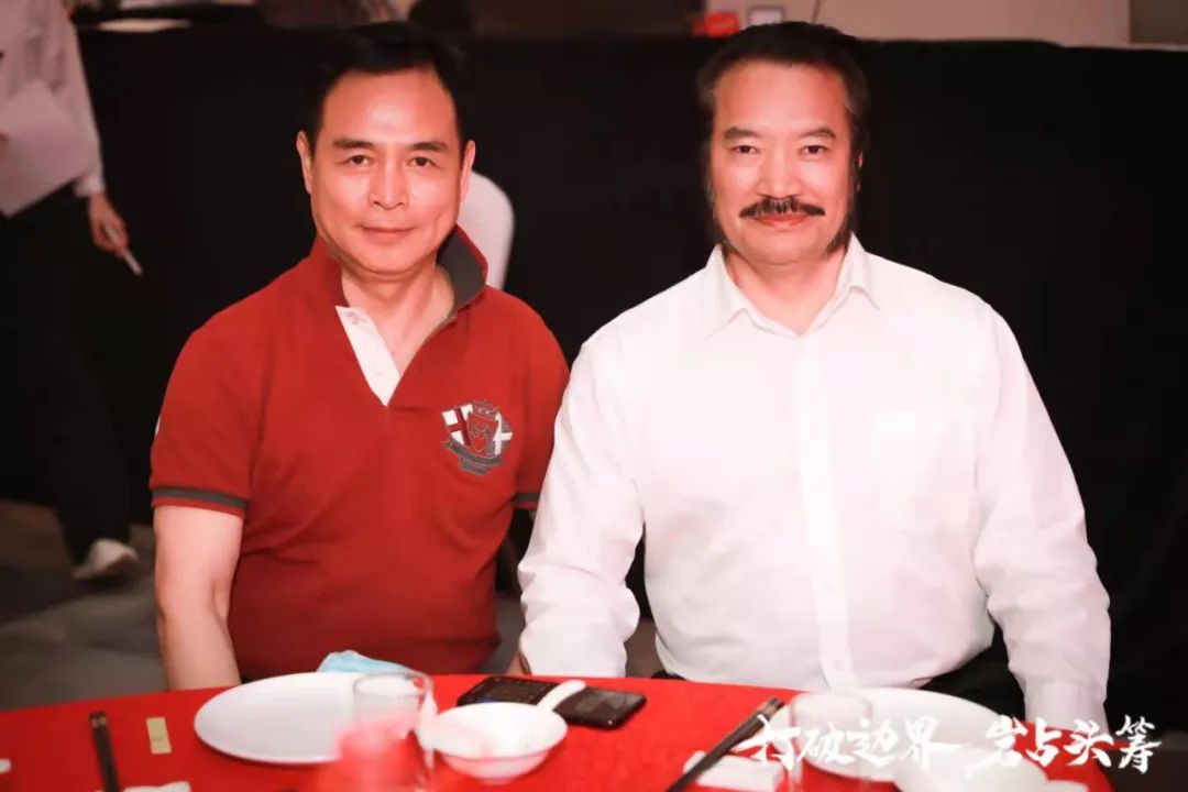 群星璀璨，共譜華章 | 2021將軍企業(yè)戰(zhàn)略營銷峰會答謝晚宴盛大舉行！(圖14)